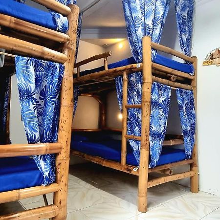הוסטל סאן ג'ואן Blue House Backpackers Siquijor מראה חיצוני תמונה